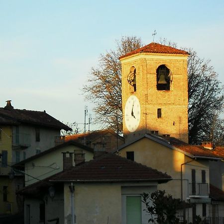 Il Cortiletto Dei Capperi Panzió Gassino Torinese Kültér fotó