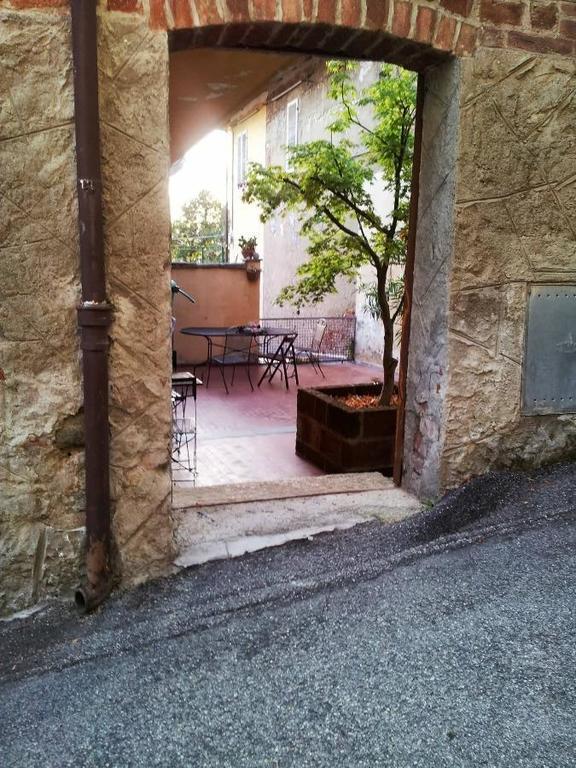 Il Cortiletto Dei Capperi Panzió Gassino Torinese Kültér fotó